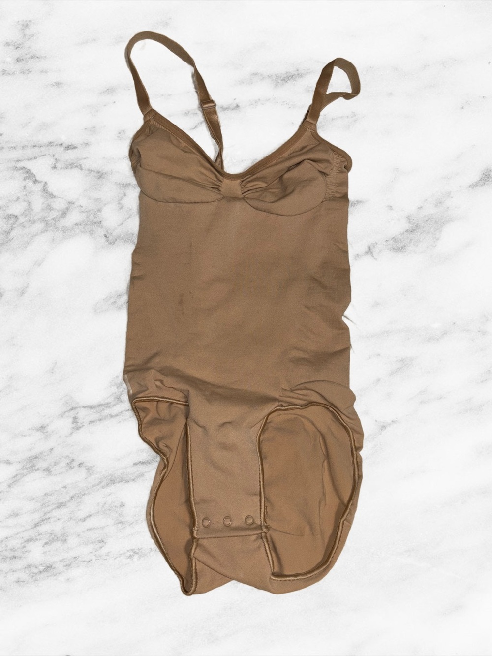 SKIMS Nude/Tan Shaping Bodysuit